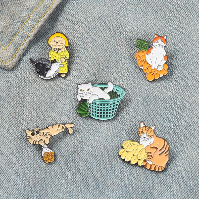Alfileres esmaltados de gatos  - Street Fashion Vendors reseña y precio